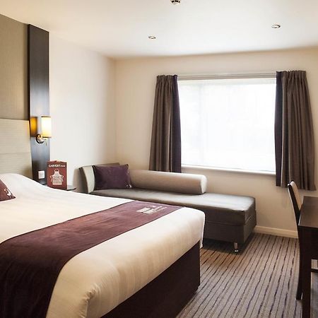 Premier Inn Bodmin Exterior foto