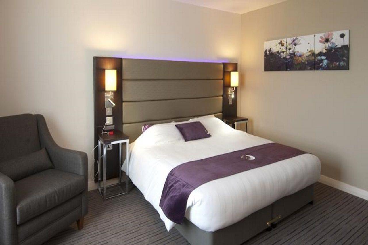 Premier Inn Bodmin Exterior foto